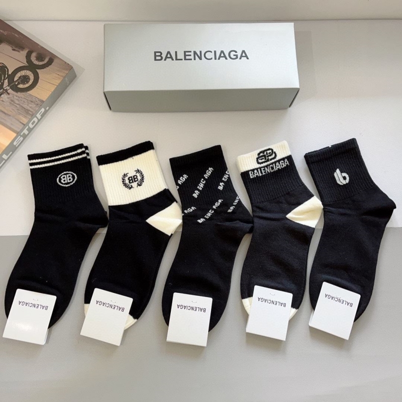 BALENCIAGA